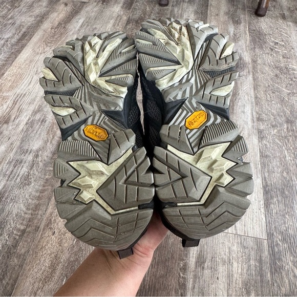 Merrell Moab Black Hiking Shoes - Picture 2 of 10